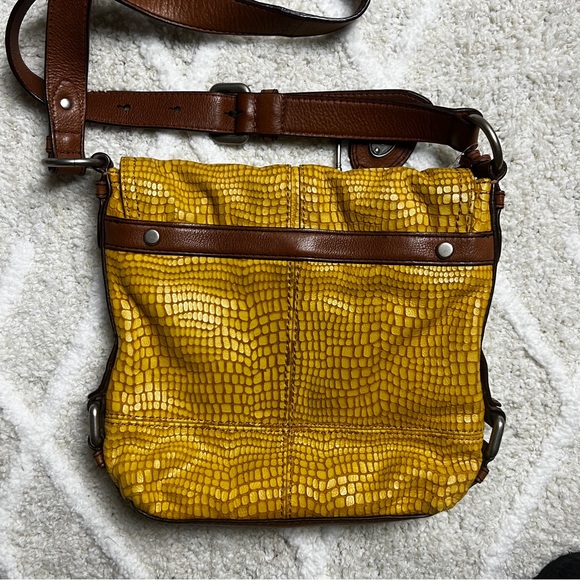 Fossil Yellow Crossbody Handbag - Picture 4 of 7